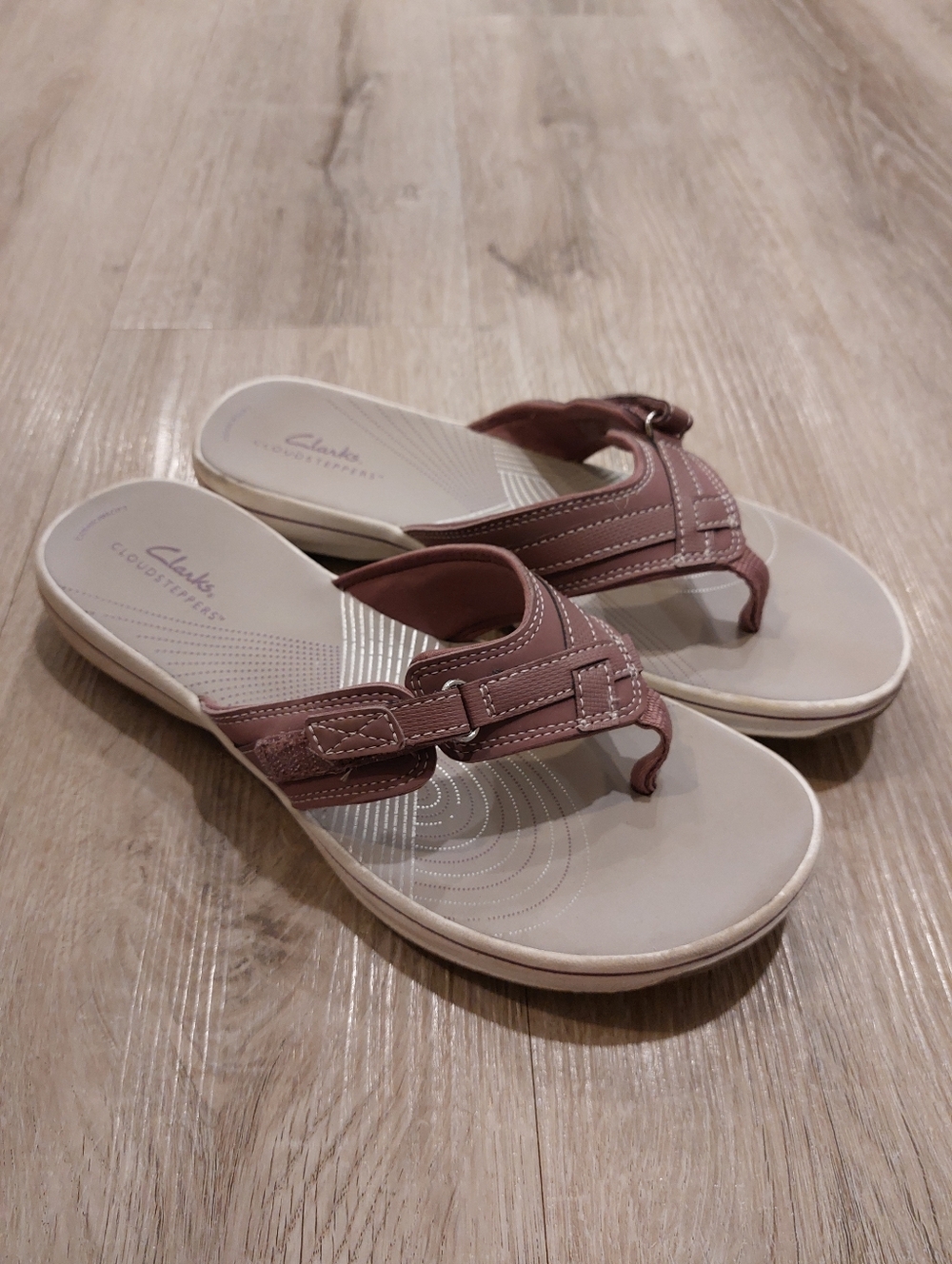 Clarks Cloudsteppers Sandals Size 9